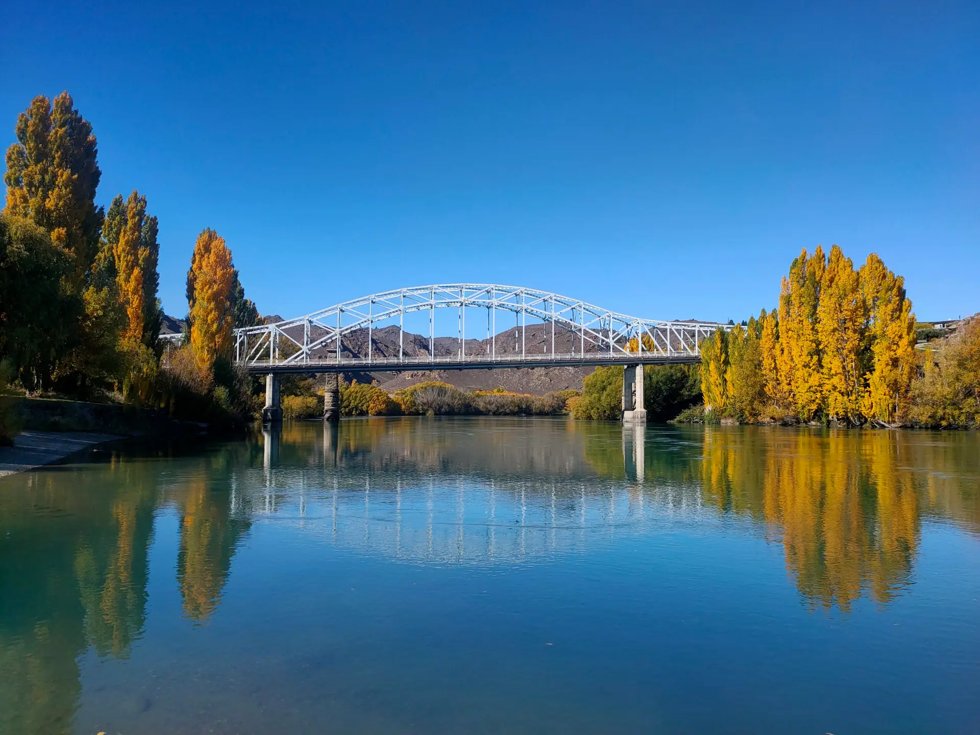 Bright Dynes lake and bridge
